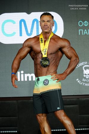 MEN'S PHYSIQUE МАСТЕРА +40